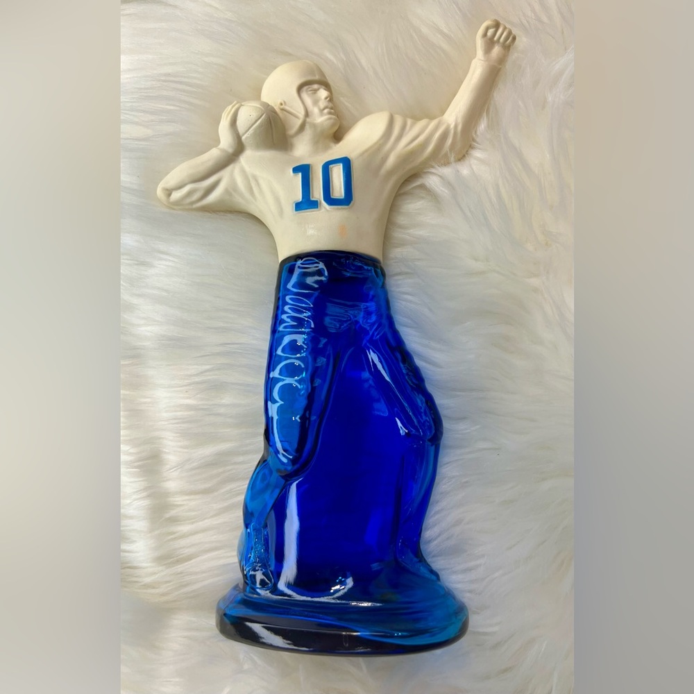 Vintage Avon Pass Play Football Player‎ Decanter Wild Country After Shave